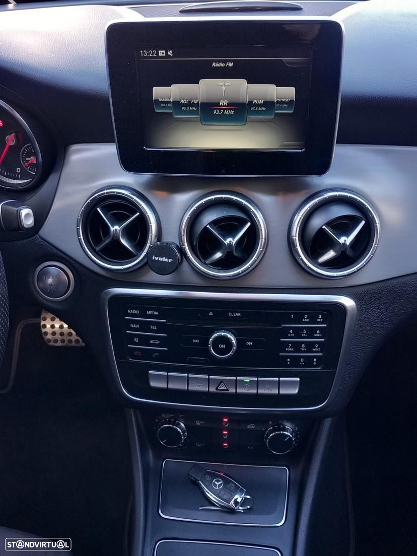 Mercedes-Benz CLA 200 - 11
