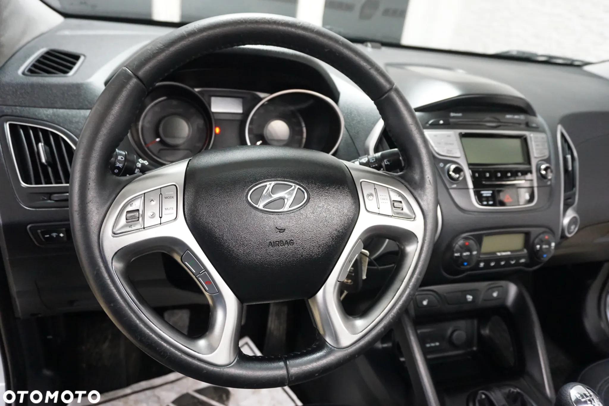 Hyundai ix35 1.7 CRDi 2WD blue Finale - 17
