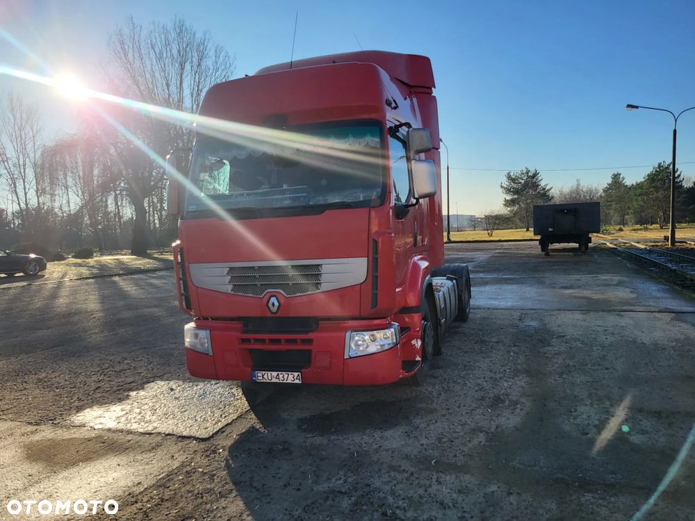 Renault Premium