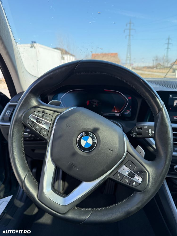 BMW Seria 3 320i Aut. - 11