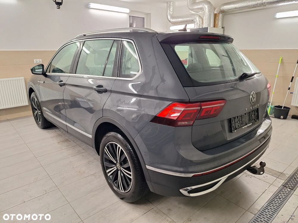 Volkswagen Tiguan 2.0 TDI SCR 4MotION DSG Elegance - 8