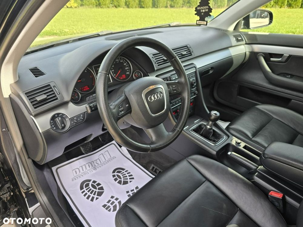 Audi A4 Avant - 16