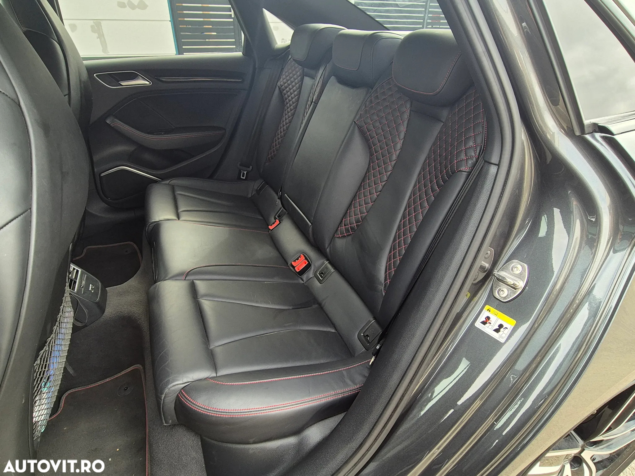 Audi S3 TFSI Limousine quattro S tronic - 11