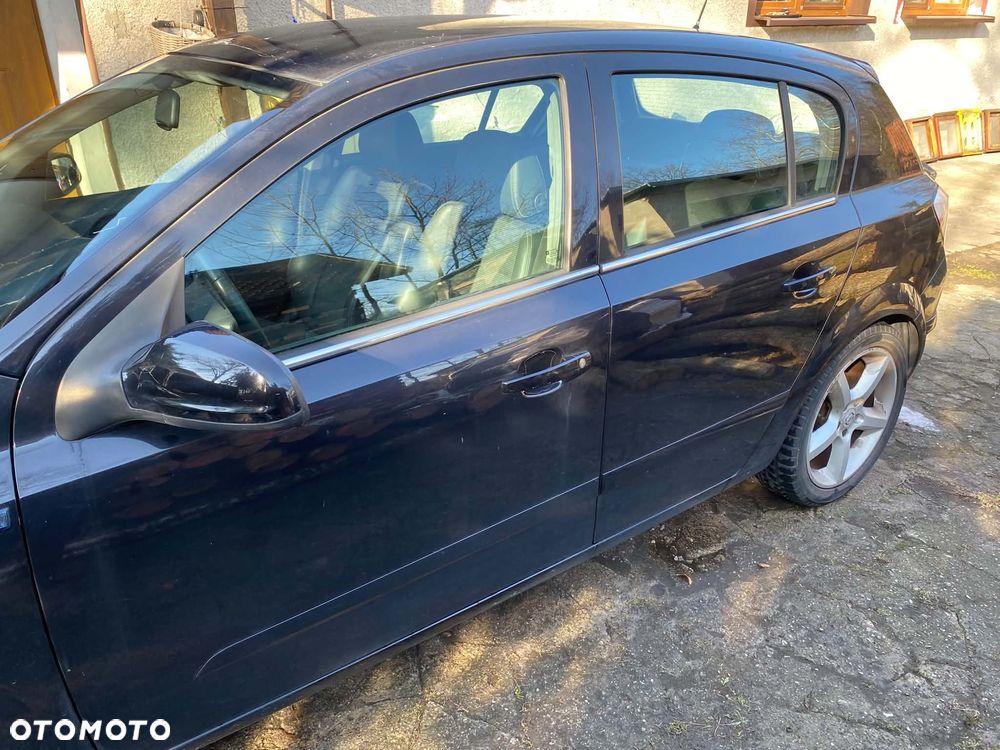 Opel Astra - 2
