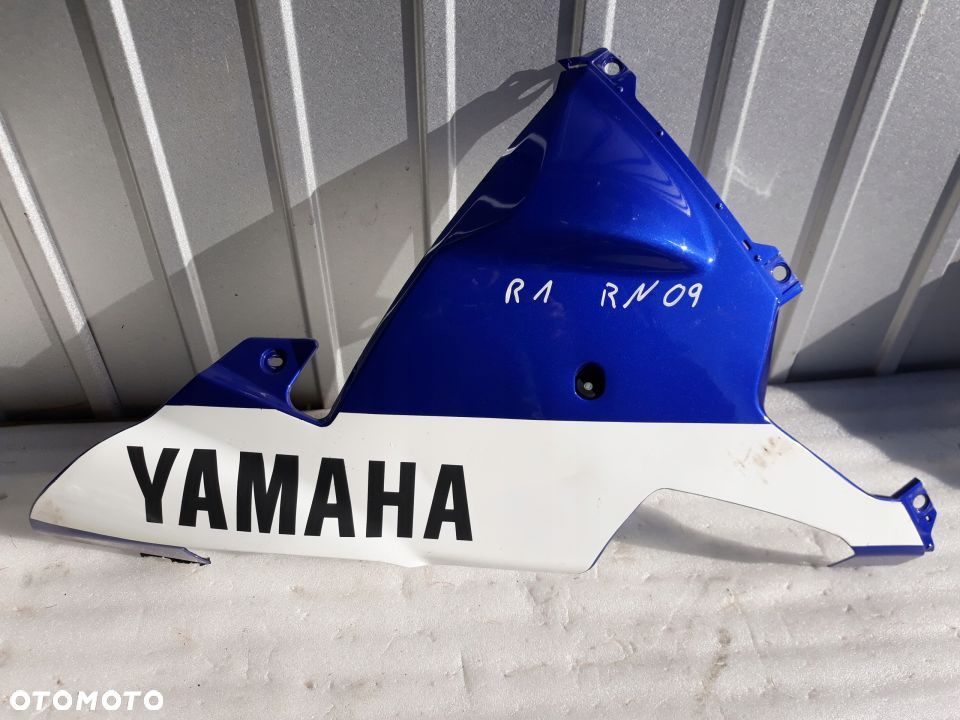 YAMAHA R1 RN09 PŁUG OWIEWKA BOK BOCZEK ORYGINAŁ - 1