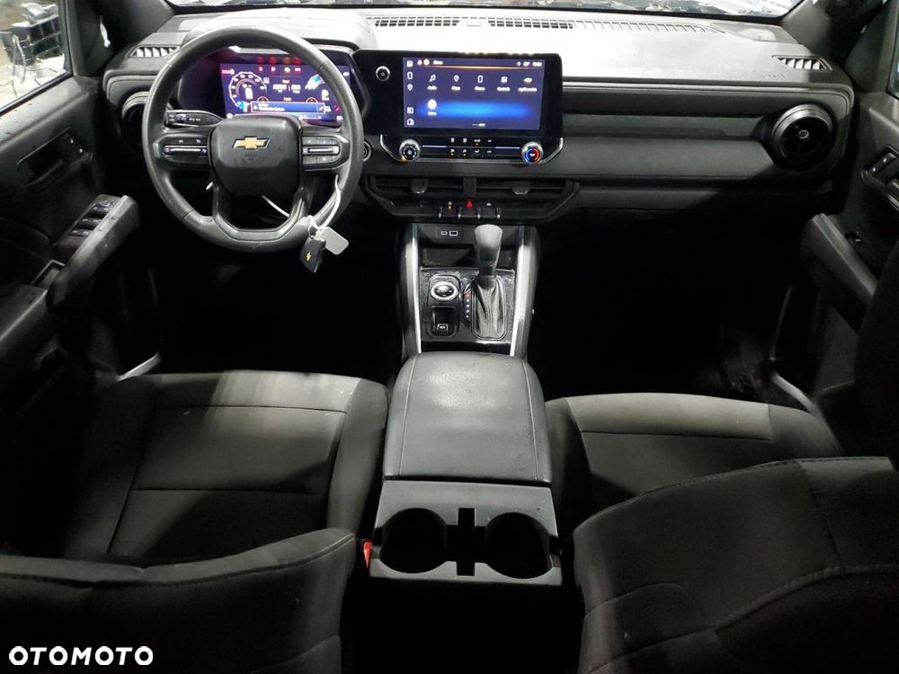 Chevrolet Silverado - 9
