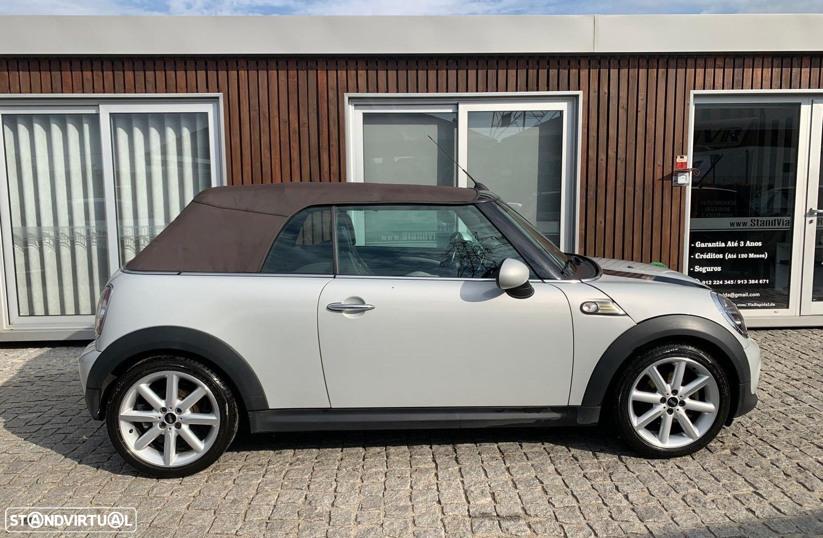 MINI Cabrio Cooper D - 24