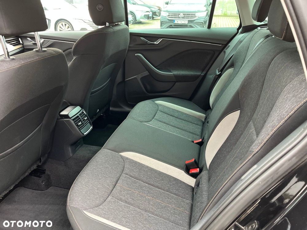 Skoda Kamiq 1.5 TSI Style - 17
