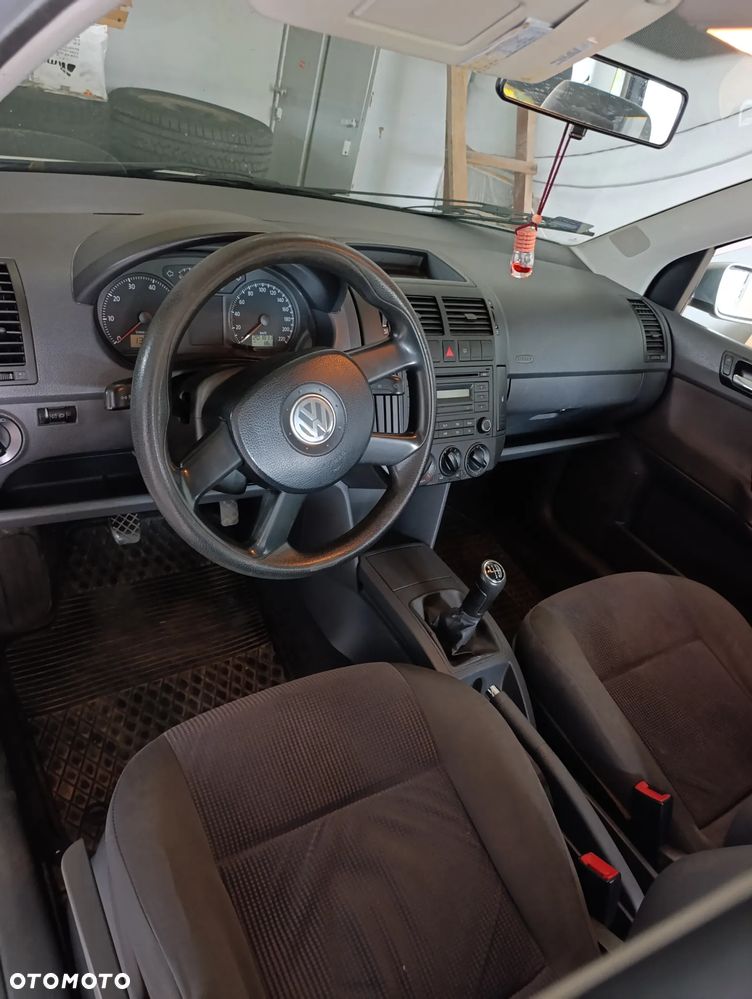 Volkswagen Polo 1.2 Entry - 5