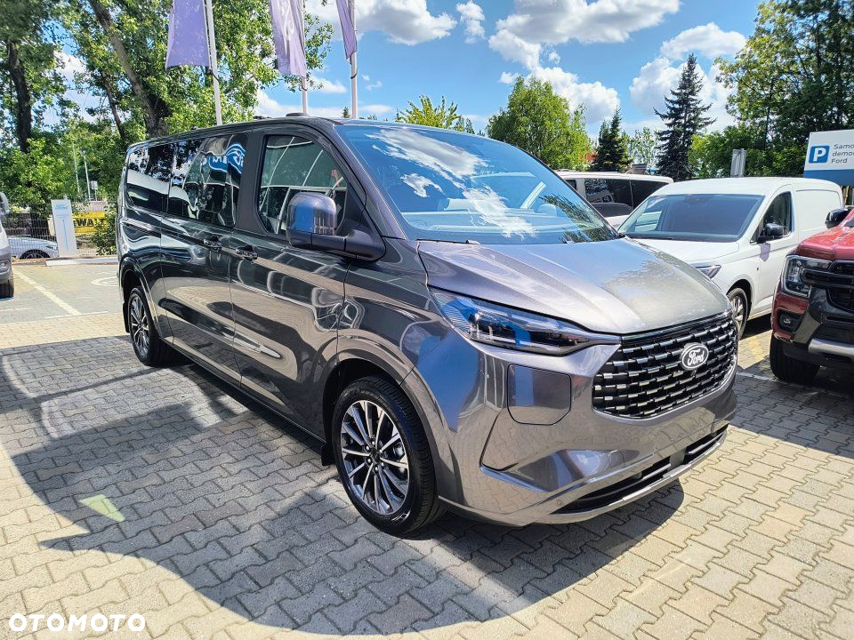 Ford Tourneo Custom - 2