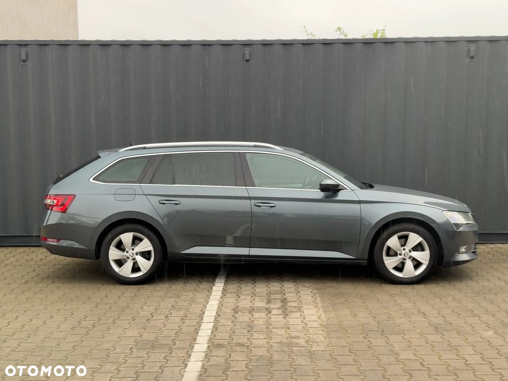 Skoda Superb 1.8 TSI Active DSG - 5