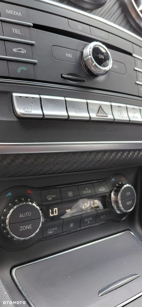 Mercedes-Benz Klasa A 220 4-Matic AMG Line - 6