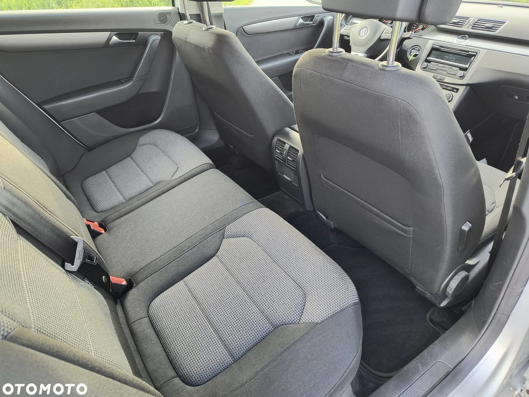 Volkswagen Passat 2.0 TDI Comfortline - 12