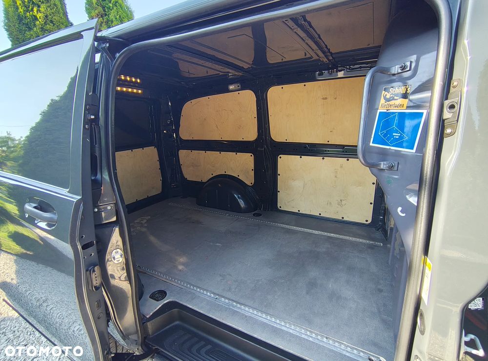 Mercedes-Benz VITO - 19