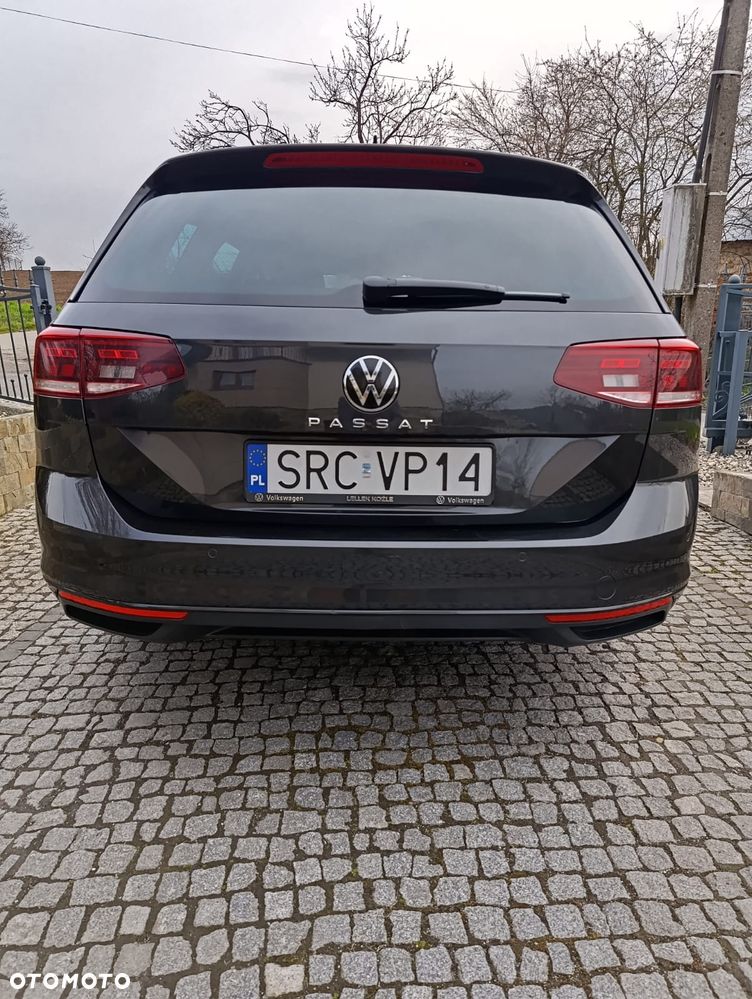 Volkswagen Passat 2.0 TDI SCR DSG Comfortline - 11