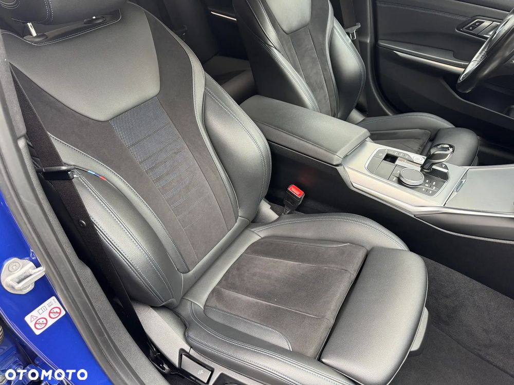 BMW Seria 3 318d M Sport - 14