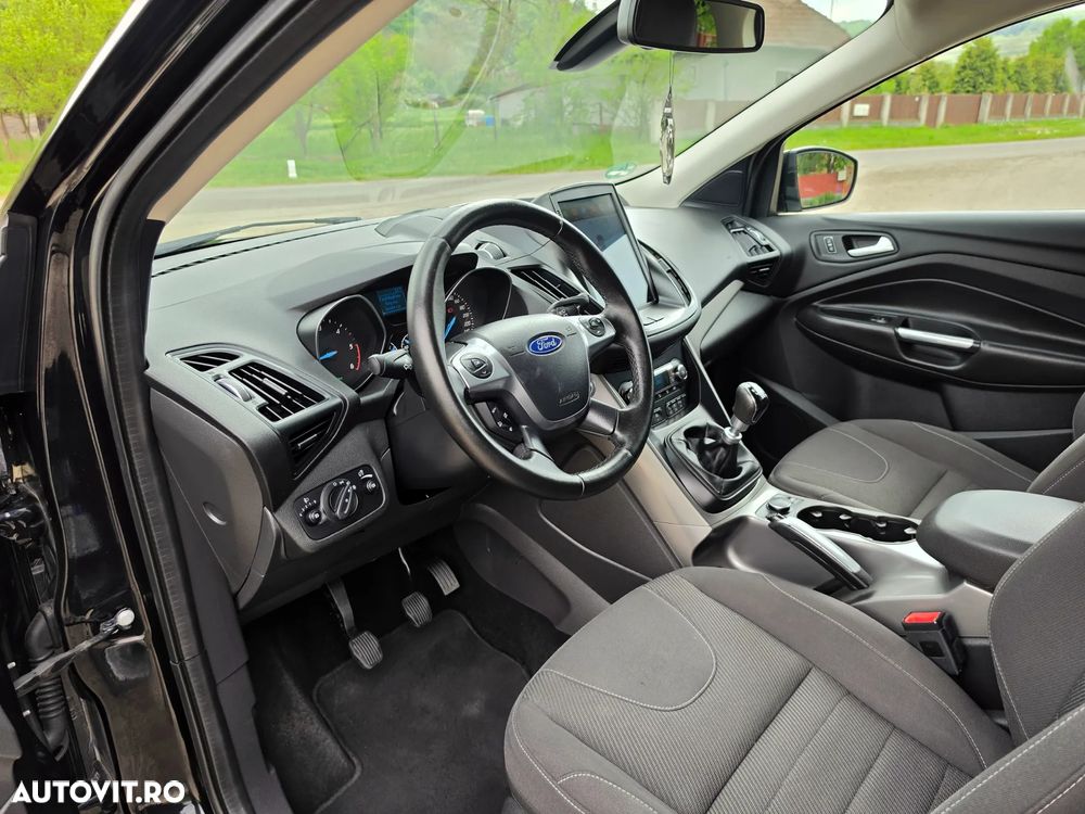 Ford Kuga 2.0 TDCi 2x4 Business Edition - 17