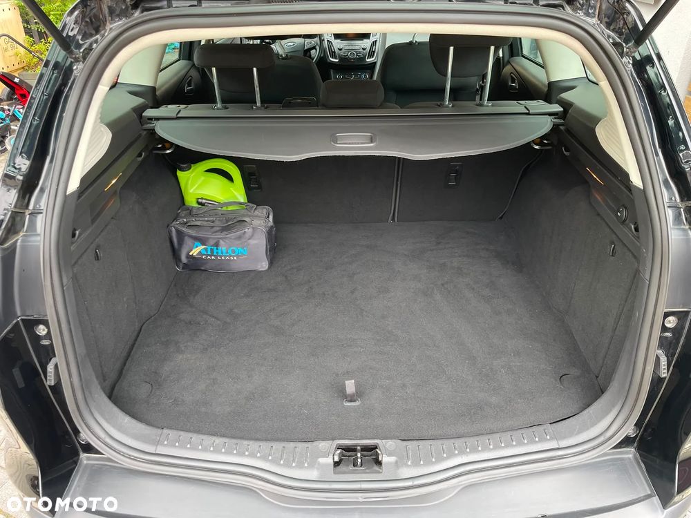 Ford Focus 1.5 TDCi SYNC Edition - 10