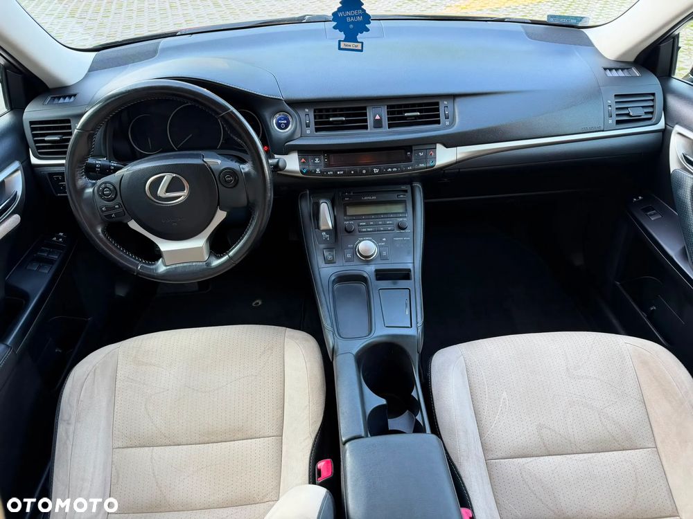 Lexus CT 200h Elite - 17