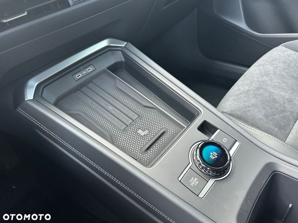 Volkswagen T-Roc - 21