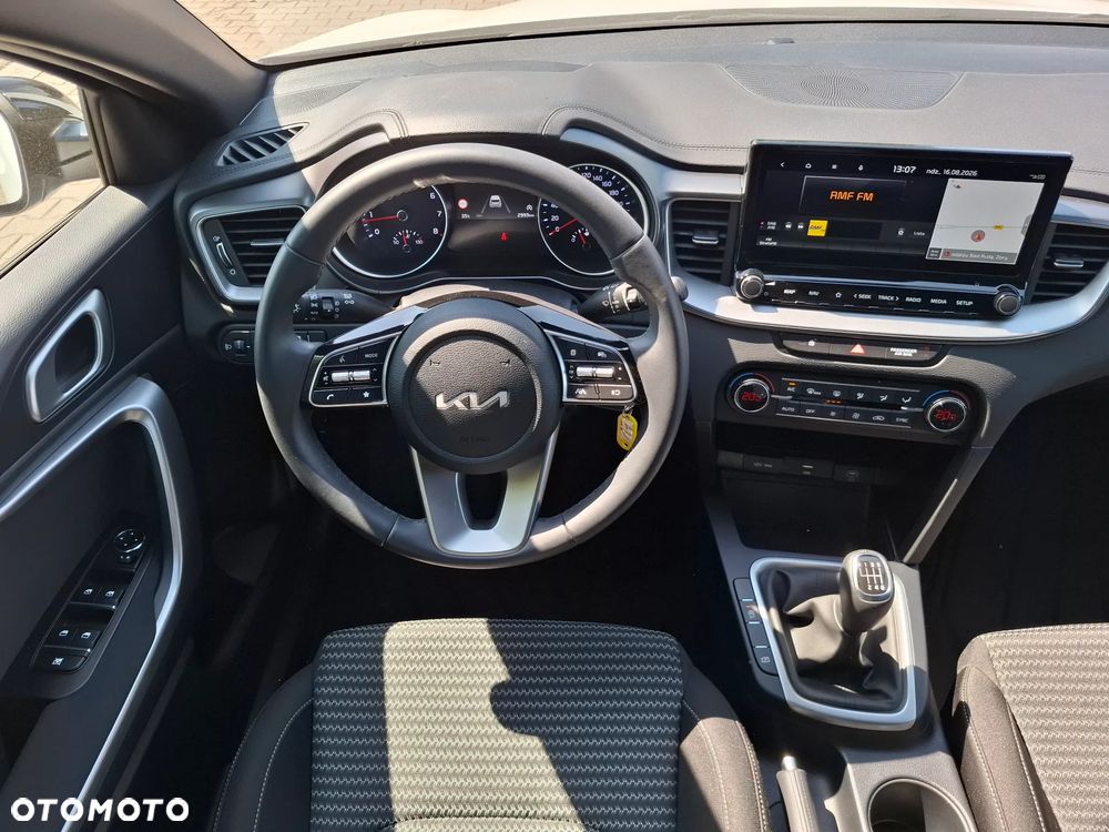 Kia Ceed 1.5 T-GDI L - 12