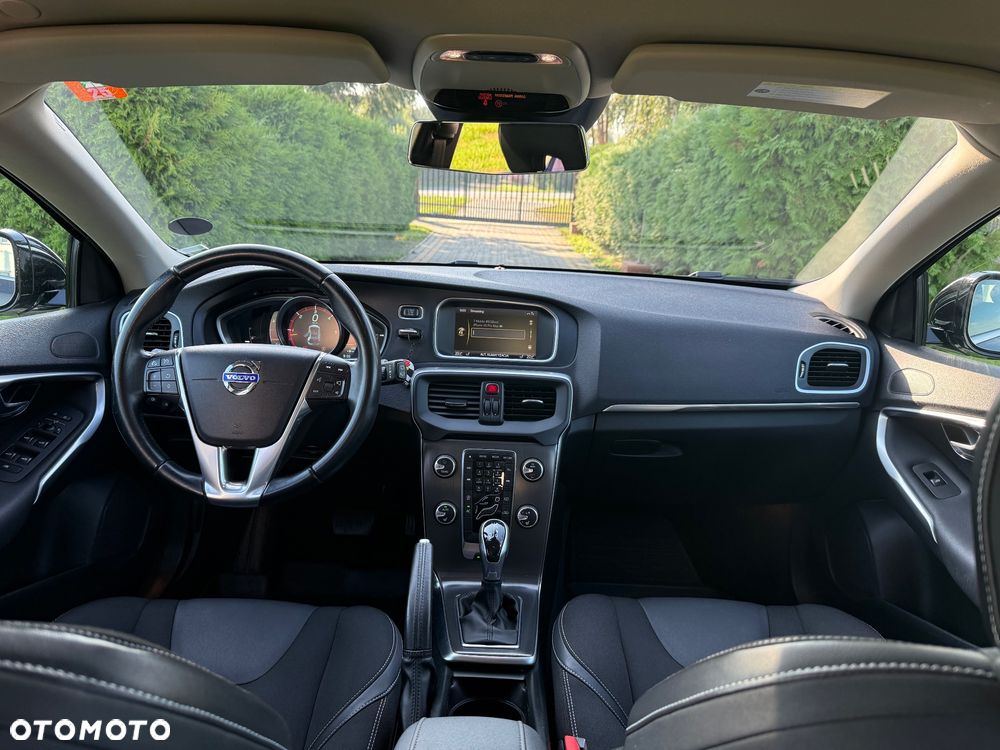 Volvo V40 D3 Momentum - 15