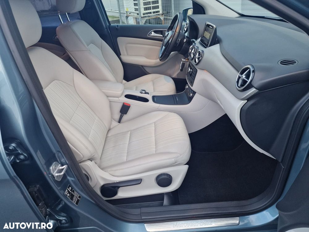 Mercedes-Benz B 180 CDI BlueEfficiency 7G-DCT - 7