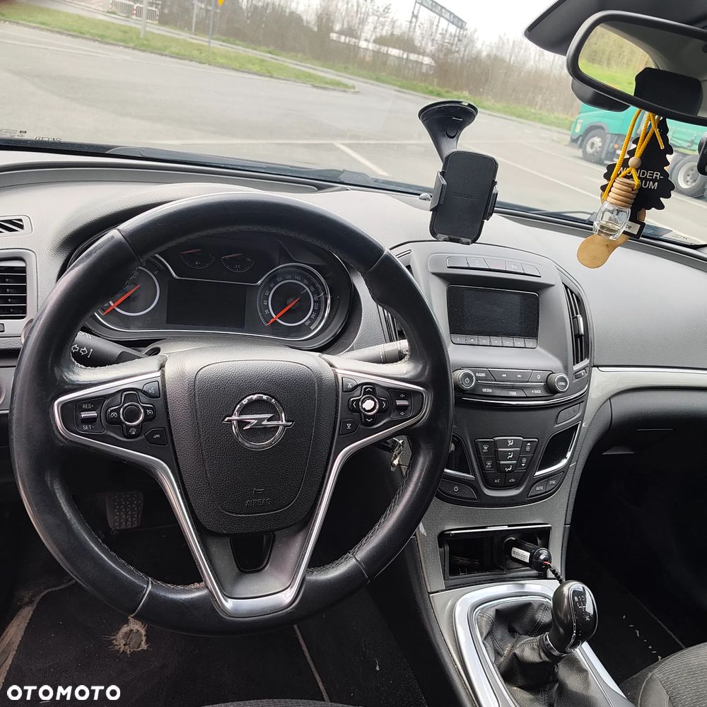 Opel Insignia - 37