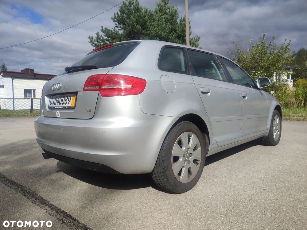 Audi A3 Sportback 1.6 Attraction - 3
