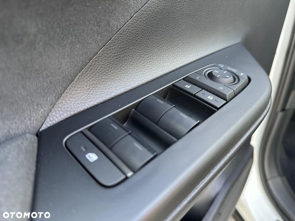 Toyota C-HR 1.8 Hybrid Executive - 23