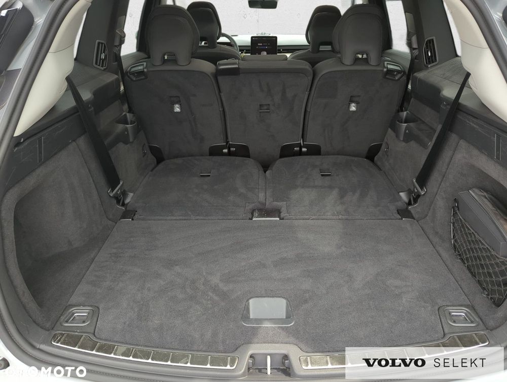 Volvo EX90 - 22