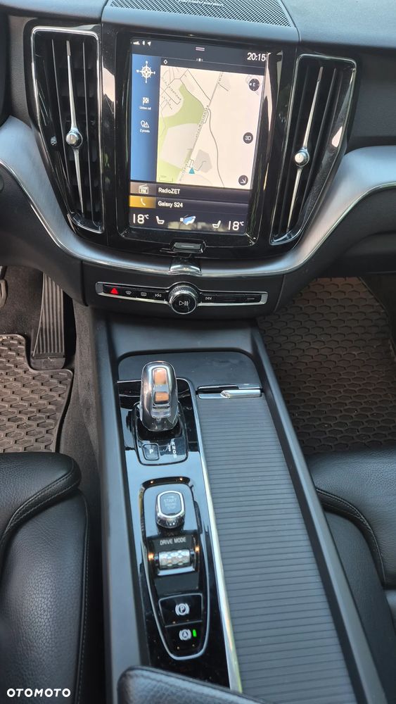 Volvo XC 60 T8 AWD Recharge Geartronic Inscription - 21