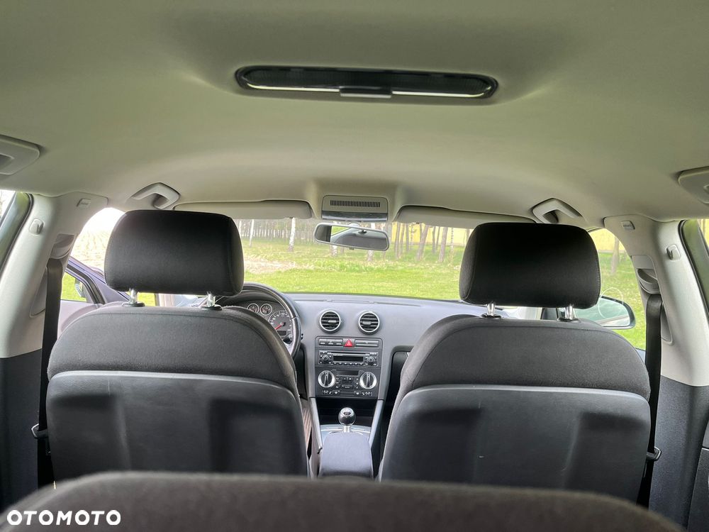 Audi A3 Sportback 1.6 S line Sportpaket plus - 24