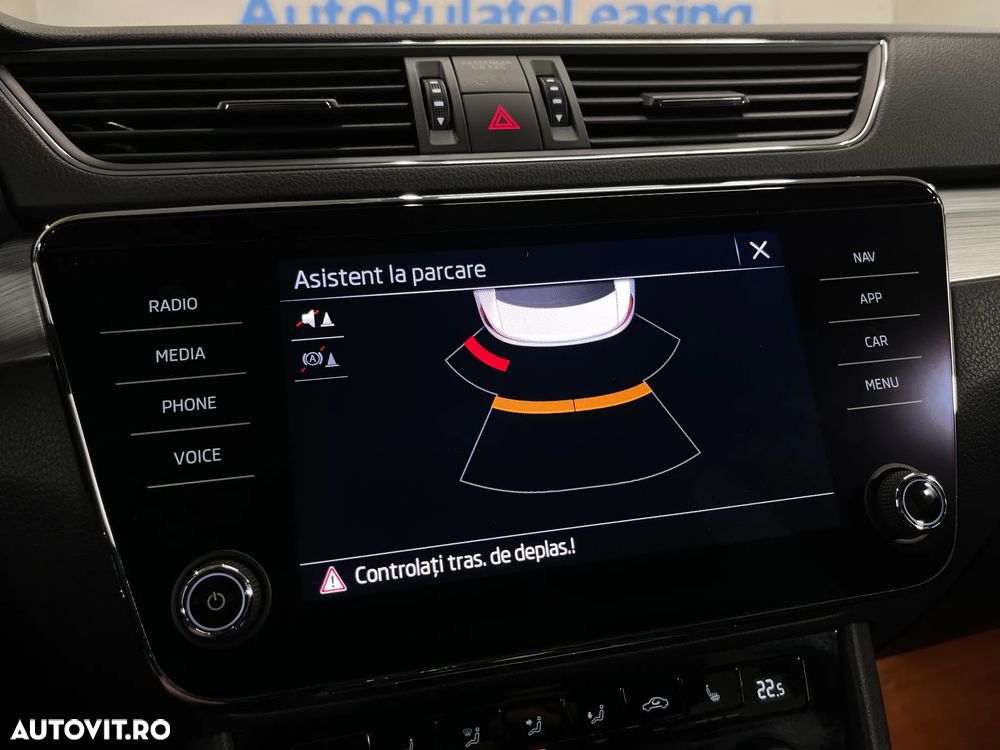 Skoda Superb 2.0 TDI Ambition - 16