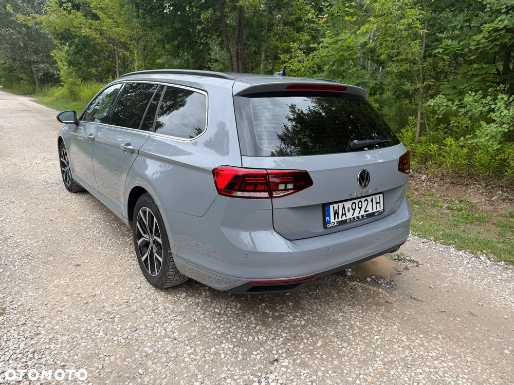 Volkswagen Passat - 22