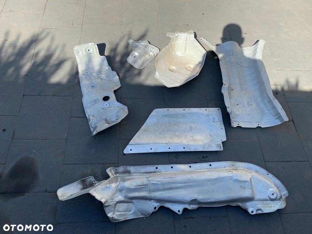 OSŁONY TERMICZNE PODWOZIA BMW X5 G05 X6 G06 KOMPLET - 1