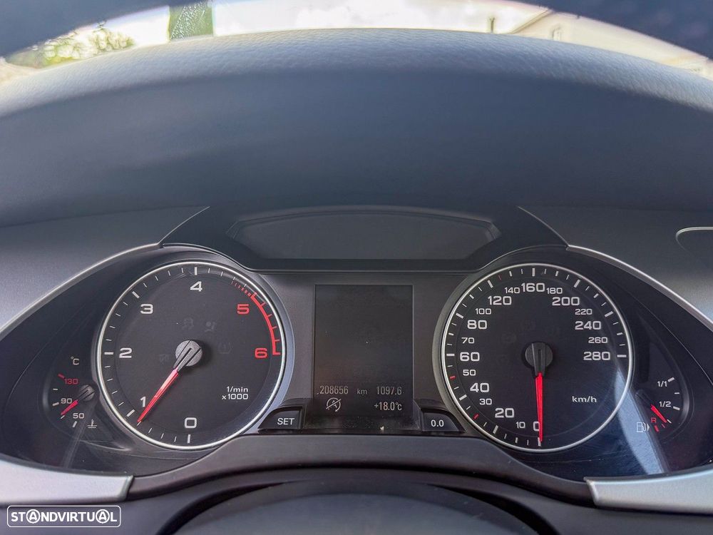 Audi A4 Avant 2.0 TDI Sport - 26