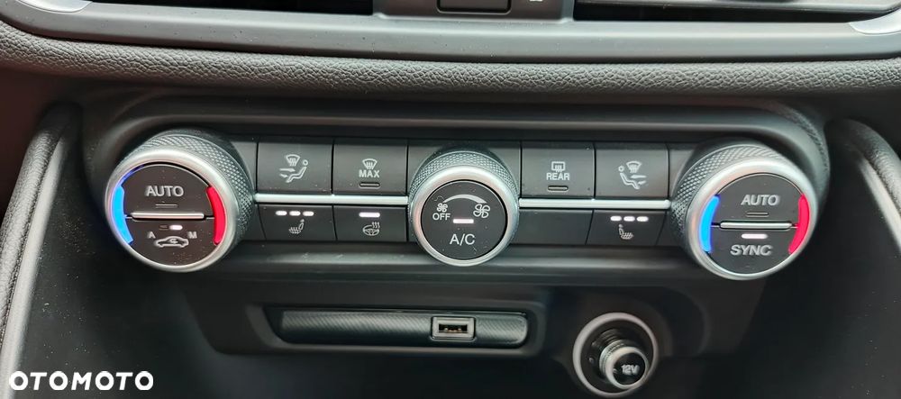 Alfa Romeo Giulia 2.0 Turbo Veloce TI Q4 - 38