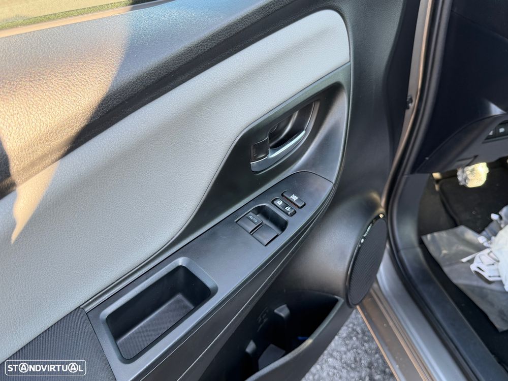 Toyota Yaris 1.0 VVT-i Comfort Plus - 43