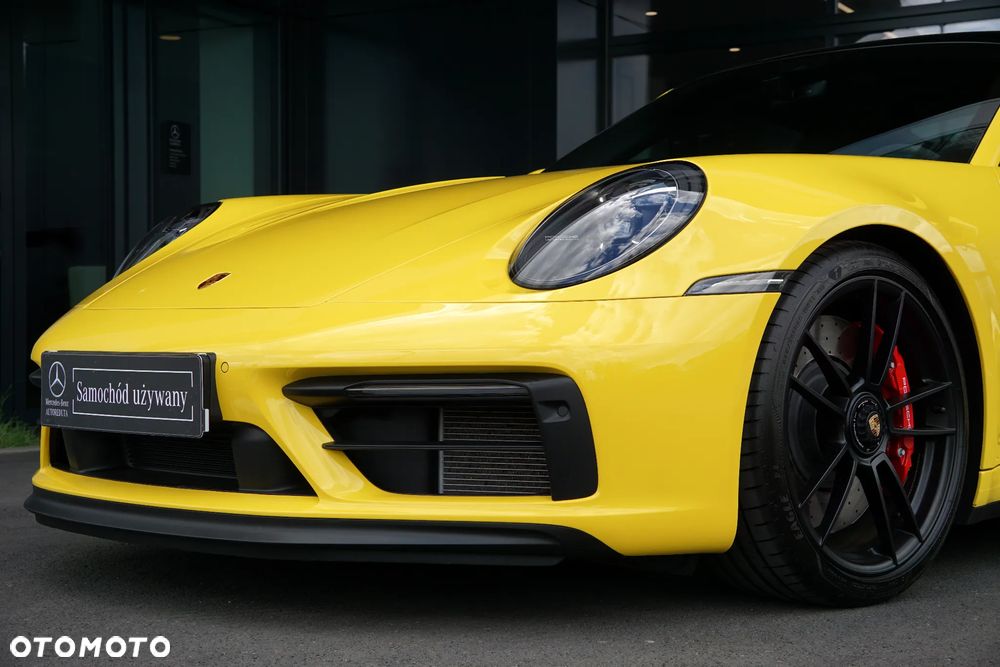 Porsche Carrera GT - 12
