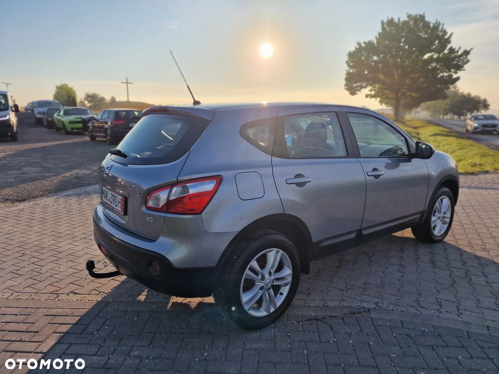 Nissan Qashqai 2.0 dCi 4 x 4 DPF acenta - 9