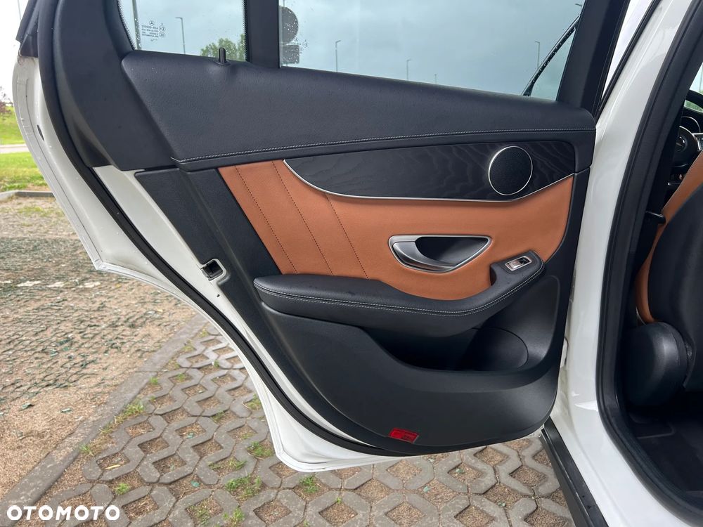 Mercedes-Benz GLC - 19