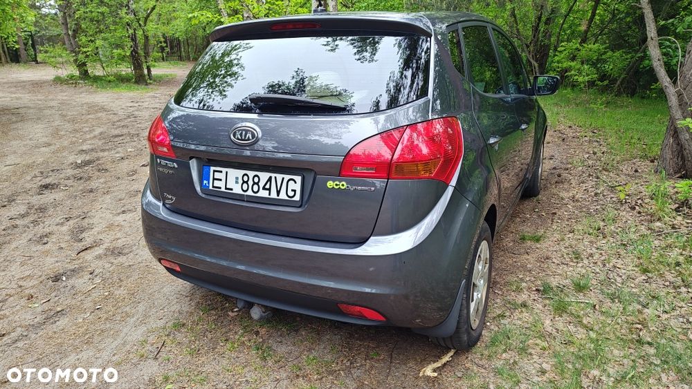 Kia Venga - 7