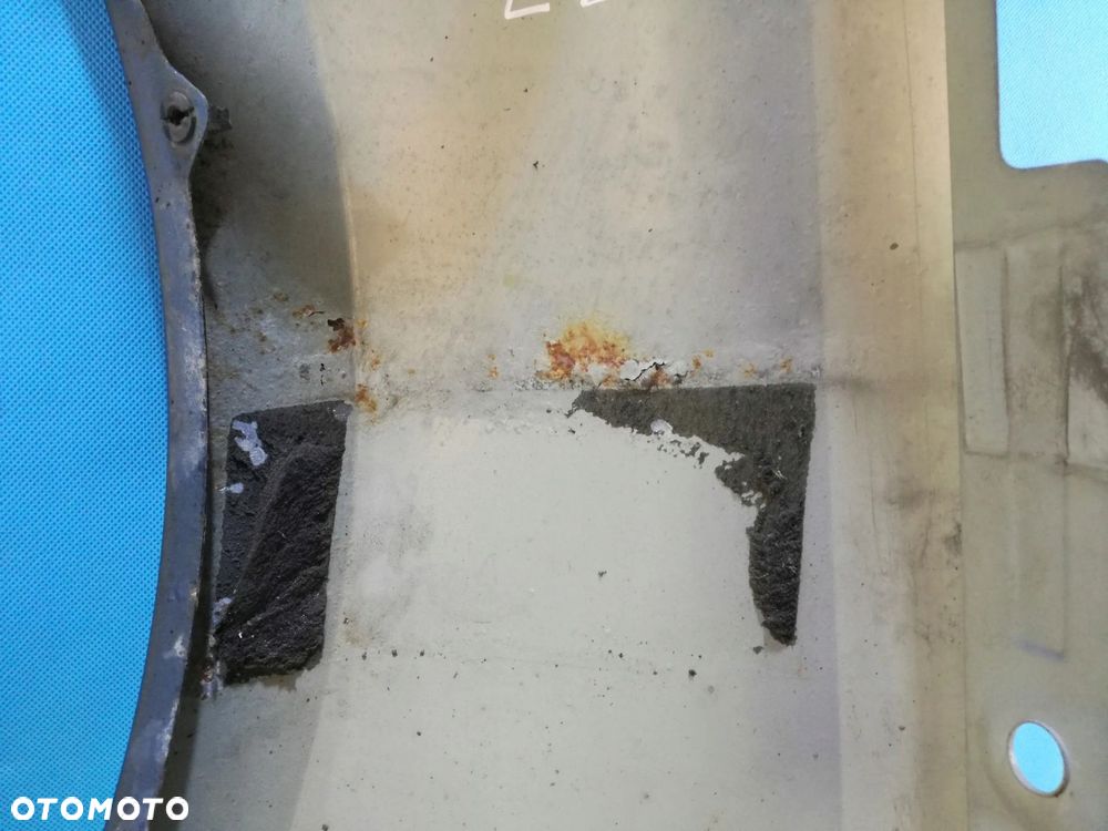 VW Golf 7 VII 5G 12/17 błotnik prawy przód ślizg - 5