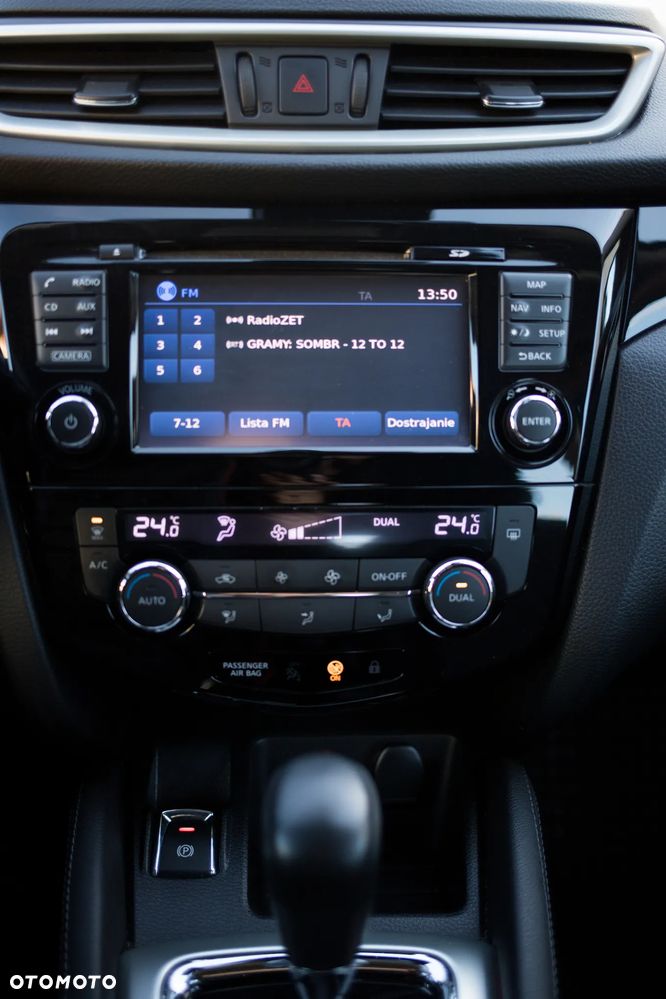 Nissan Qashqai 1.6 DCi Xtronic ACENTA - 17