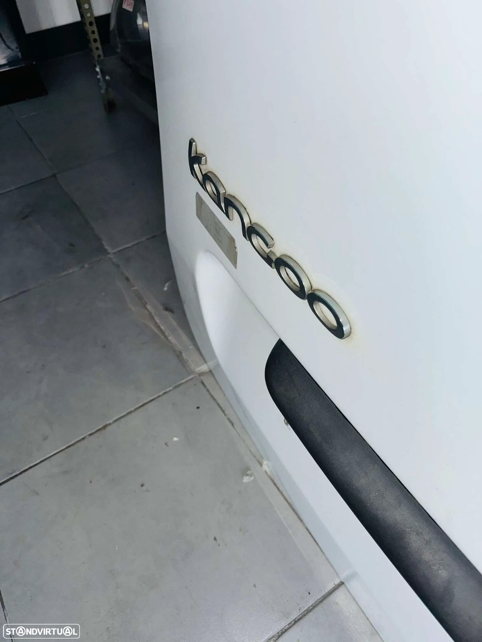 Porta Trás Esquerda Renault Kangoo - 2008 / 2018 - 5