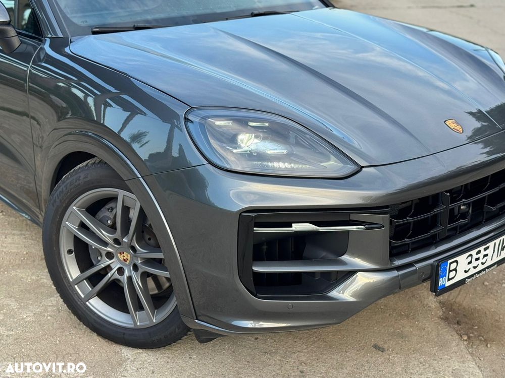 Porsche Cayenne Coupe E-Hybrid - 26
