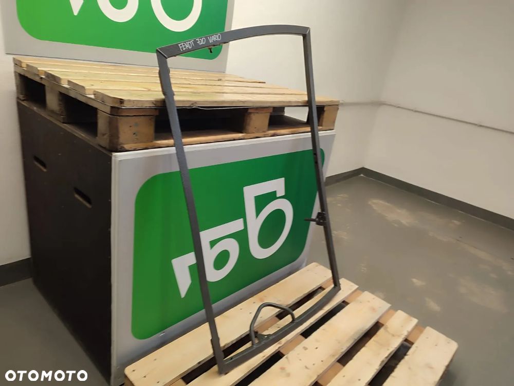 Ramka szyby przedniej H350810110030 Fendt 720 Vario - 5