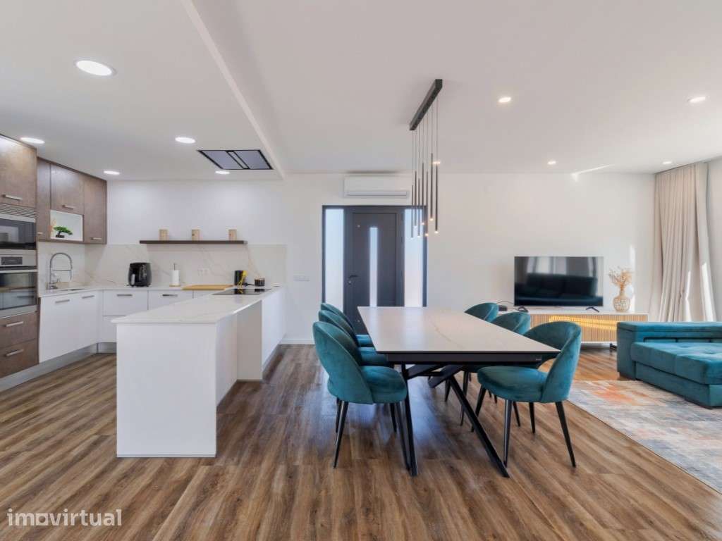 Moradia de 4 quartos com piscina perto das praias - Grande imagem: 5/21