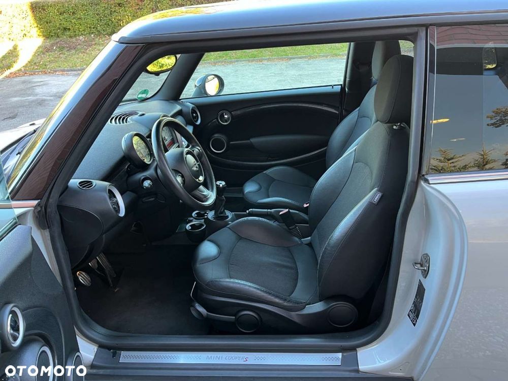 MINI Cooper S Standard - 16